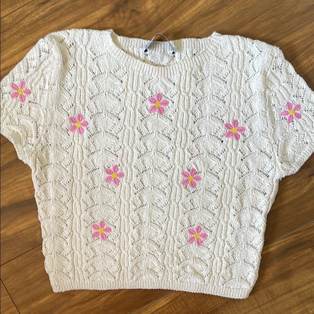 Cream Knit Sweater with Pink Floral Accents Zara size M